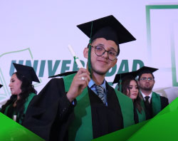 Graduaciones Plantel Juárez-83