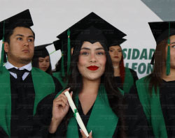 Graduaciones Plantel Juárez-105