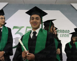 Graduaciones Plantel Juárez-66