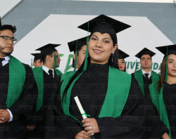 Graduaciones Plantel Juárez-97