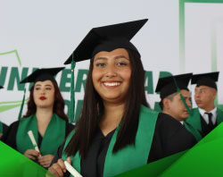 Graduaciones Plantel Torres Landa-30