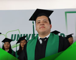 Graduaciones Plantel Torres Landa-54