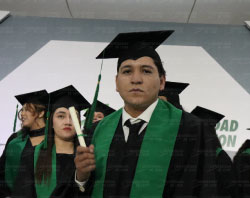 Graduaciones Plantel Torres Landa-08