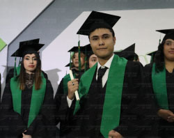 Graduaciones Plantel Torres Landa-09