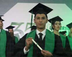 Graduaciones Plantel Torres Landa-100