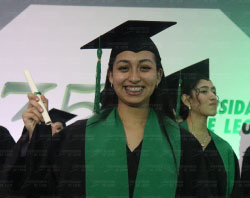 Graduaciones Plantel Torres Landa-124