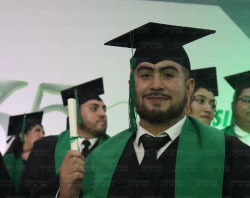 Graduaciones Plantel Torres Landa-128