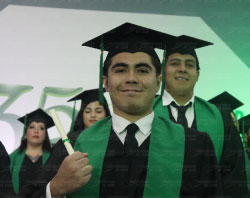 Graduaciones Plantel Torres Landa-139