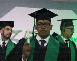 Graduaciones Plantel Torres Landa-141