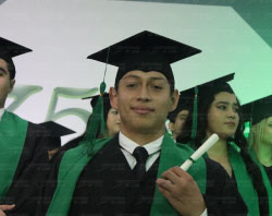 Graduaciones Plantel Torres Landa-149