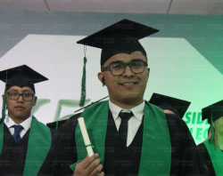 Graduaciones Plantel Torres Landa-150