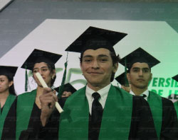 Graduaciones Plantel Torres Landa-152