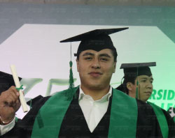 Graduaciones Plantel Torres Landa-155