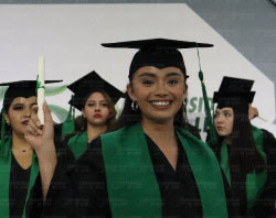 Graduaciones Plantel Torres Landa-37