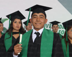 Graduaciones Plantel Torres Landa-65