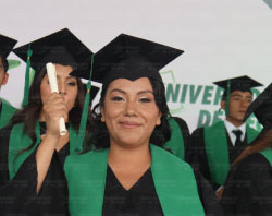 Graduaciones Plantel Torres Landa-76