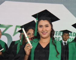 Graduaciones Plantel Torres Landa-89