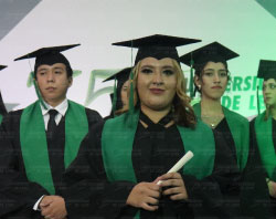 Graduaciones Plantel Torres Landa-93