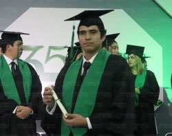 Graduaciones Plantel Torres Landa-96